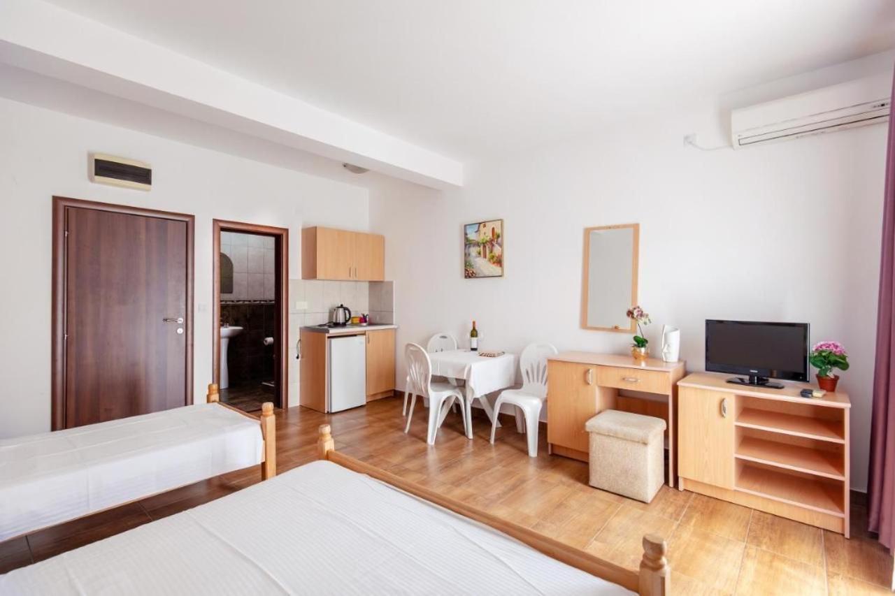 Apartmani Franeta Будва Екстер'єр фото