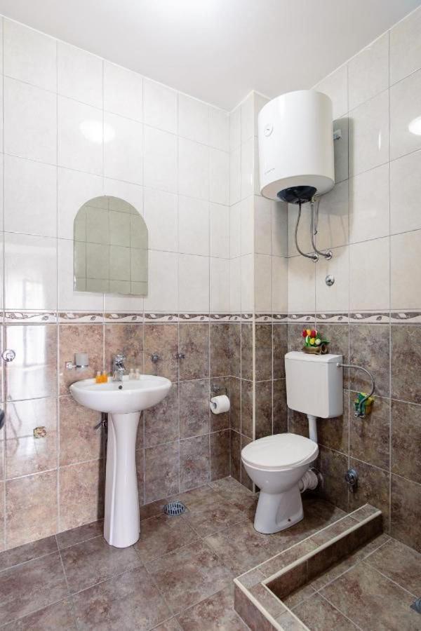 Apartmani Franeta Будва Екстер'єр фото