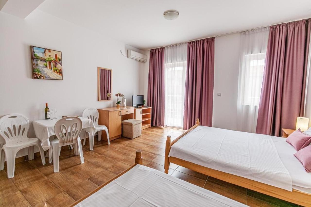 Apartmani Franeta Будва Екстер'єр фото