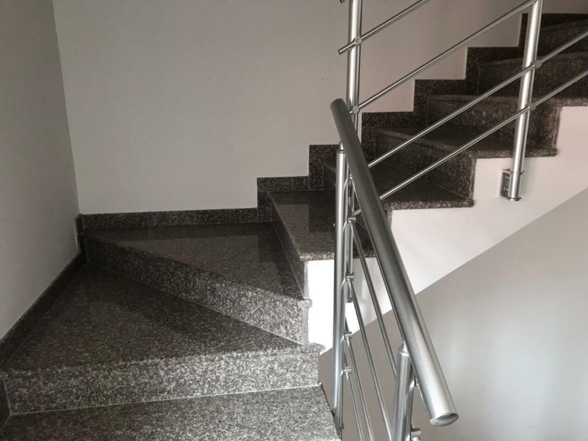 Apartmani Franeta Будва Екстер'єр фото
